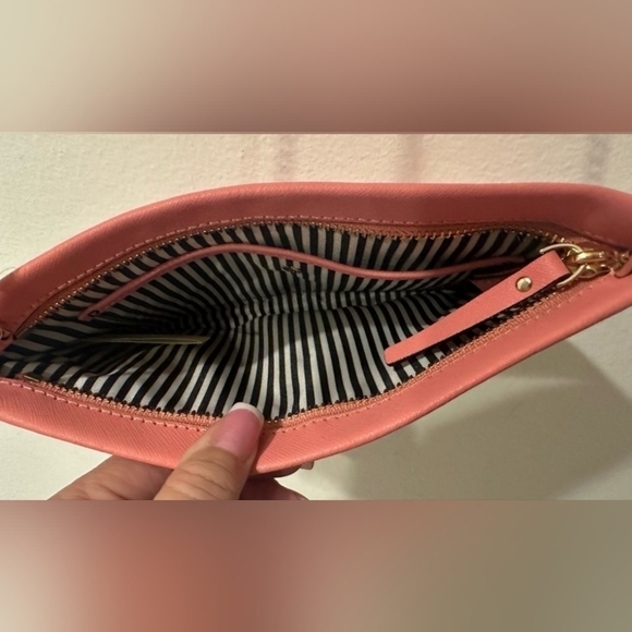 Kate Spade Sima Cameron Street Yucaanpink crossbody or clutch like new no tags - Picture 6 of 11